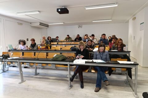 IMG-c1568d8042392158f59d7d9990d42625-V